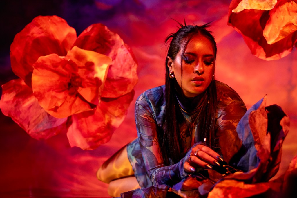 ABBY HELMS UNVEILS “DELUSIONAL CONFIDENCE”: A POP ANTHEM FOR FAKERS AND&nbsp;FIGHTERS